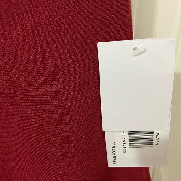 Brand new JustFab A-line knitted skirt - Picture 2 of 3